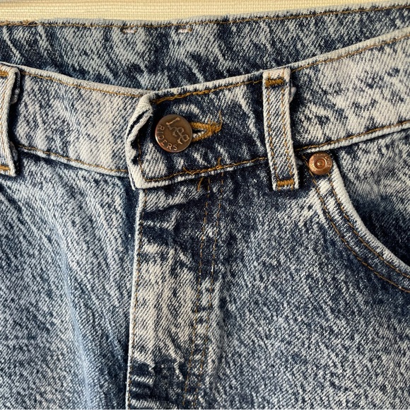 Lee | Vintage 80s 90s Curvy Petite High-Waist Acid-Washed Tapered Mom Jeans - Picture 7 of 12